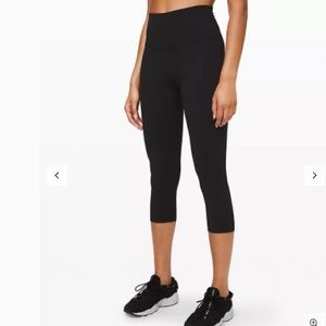 Lululemon Align 21” crop pants size 10 black